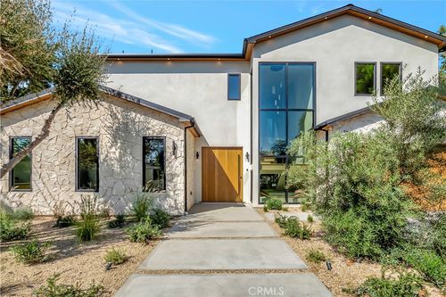5149 Beeman Ave, Valley Village, CA, 91607-3402 | Card Image
