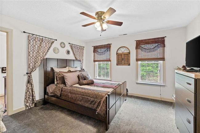 2234 Creekway Dr, House other with 5 bedrooms, 5 bathrooms and null parking in Smithfield VA | Image 35