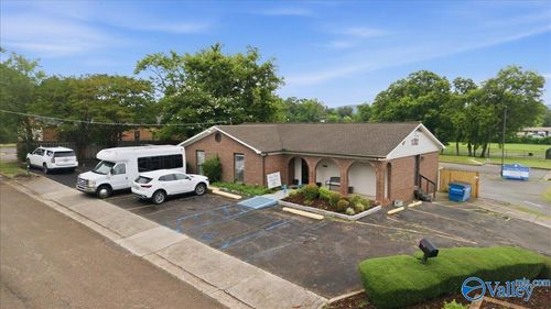 1002 Oakwood Avenue Nw, Huntsville, AL, 35811 | Card Image