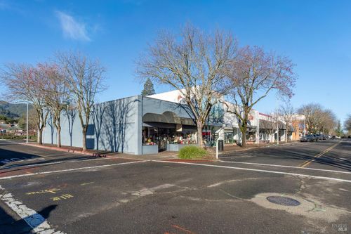290 S School St, Ukiah, CA, 95482-4828 | Card Image