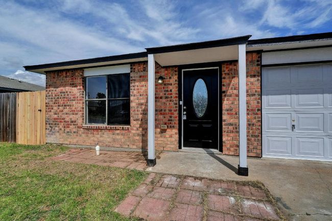 Front Door | Image 6