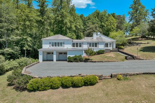 260 Peaceful Valley Ln, Rocky Mount, VA, 24151-3200 | Card Image