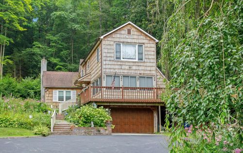 934 Peekskill Hollow Rd, Putnam Valley, NY, 10579-1705 | Card Image