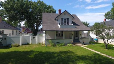 436 Belfast St Se, House detached with 4 bedrooms, 2 bathrooms and 2 parking in Medicine Hat AB | Image 2