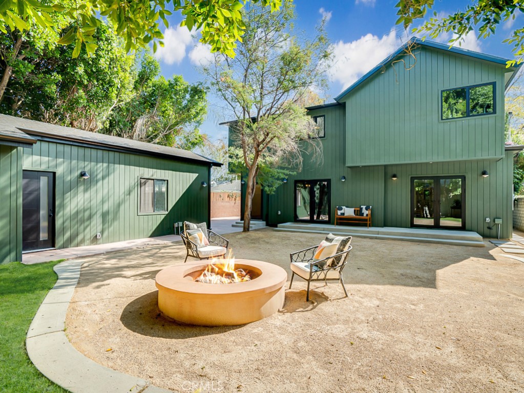 Residential in Valley Village 5