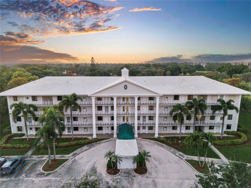 apt-305-6181 Balboa Cir, Boca Raton, FL, 33433-8137 | Card Image