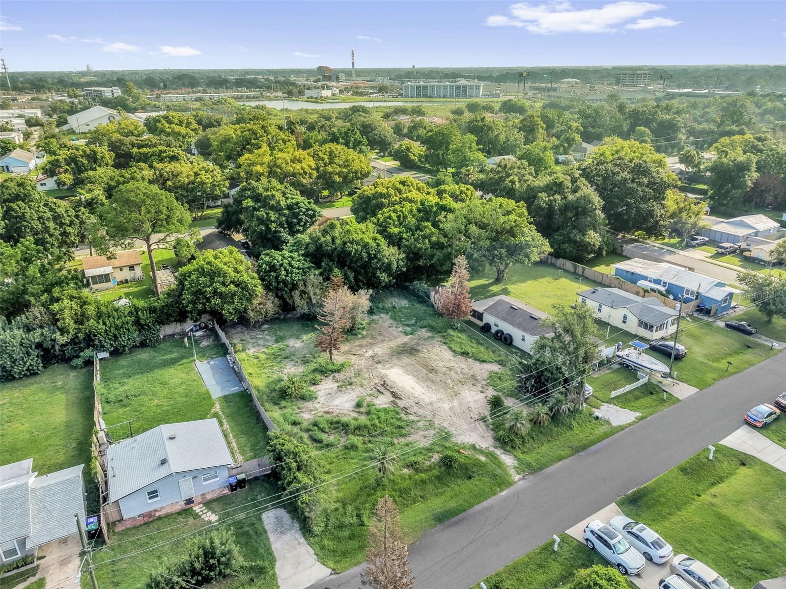 Land in ORLANDO 4