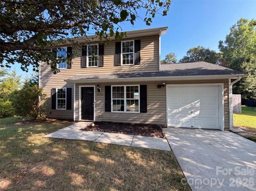 10933 Pointer Ridge Dr, Charlotte, NC, 28214-1054 | Card Image
