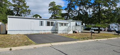 1 Panda Lane, Home with 2 bedrooms, 1 bathrooms and null parking in Whiting NJ | Image 1