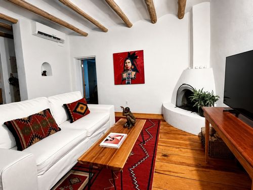 a-631 W San Francisco St, Santa Fe, NM, 87501-1450 | Card Image