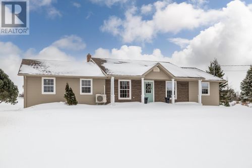 1029 E Suffolk Rd, Suffolk, PE, C1C0G5 | Card Image