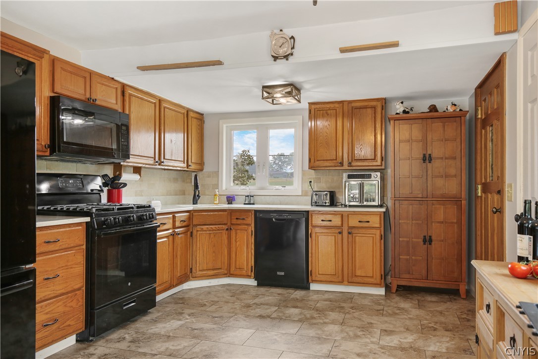 Residential in Lysander 5