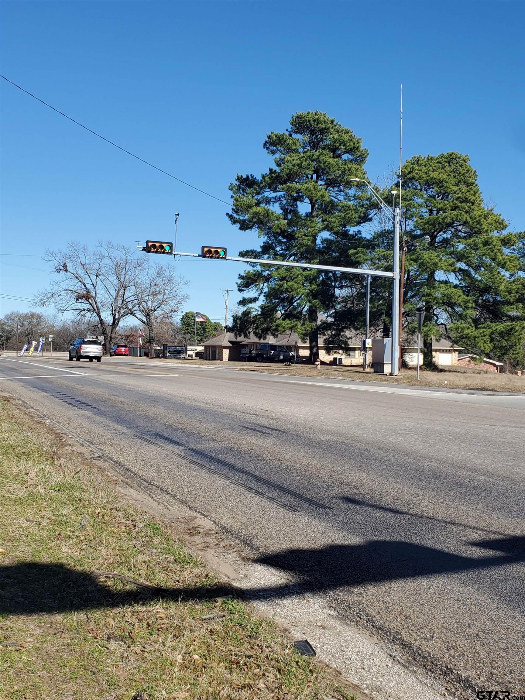 Main St, Gladewater, TX 75647
