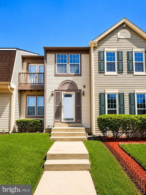 303 Meadow Way, Landover, MD, 20785-4742 | Card Image