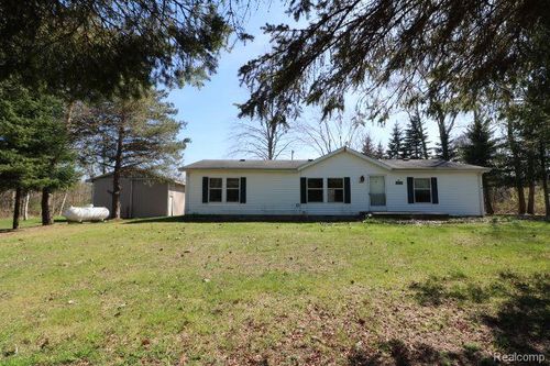 5656 Cass River Rd, Forestville, MI, 48434-7712 | Card Image