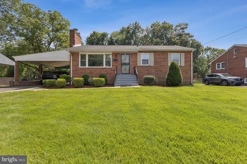 6005 Cable Ave, Camp Springs, MD, 20746-3825 | Card Image