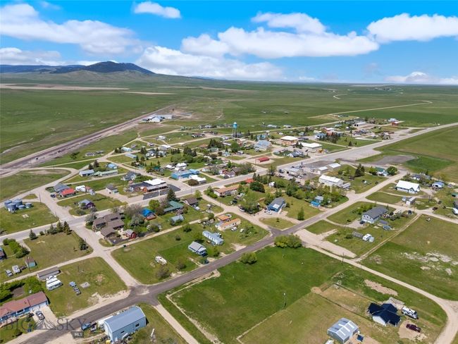 202 High St, Home with 0 bedrooms, 0 bathrooms and null parking in Judith Gap MT | Image 8