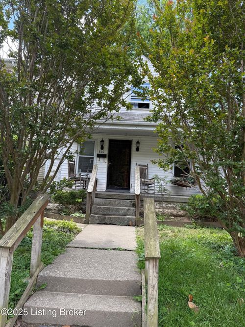810 W Evelyn Ave, Louisville, KY, 40215-2927 | Card Image