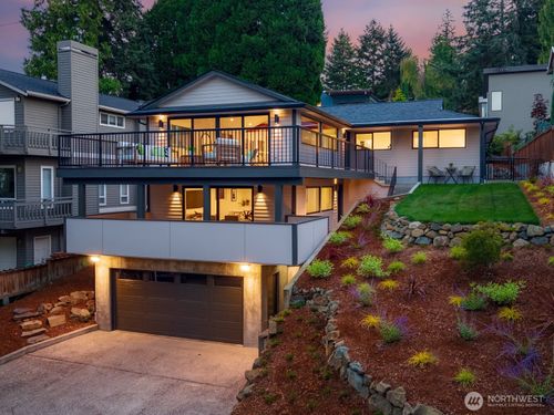 12069 Lakeside Pl Ne, Seattle, WA, 98125-5956 | Card Image