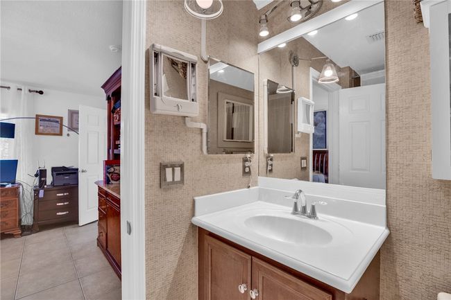 Master bathroom | Image 16
