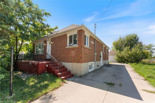 4083 Acheson Ave, Niagara Falls, ON, L2E3L8 | Card Image