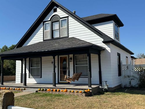 906 Paul St, Ellsworth, KS, 67439-2520 | Card Image