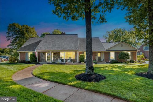 9081 Park Ave, MANASSAS, VA, 20110-4353 | Card Image