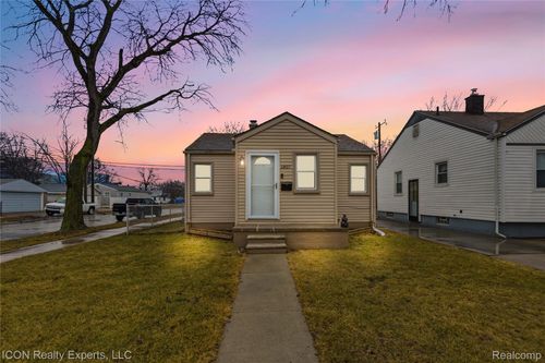 1807 Hanford Ave, Lincoln Park, MI, 48146-1322 | Card Image