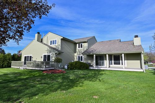 w167n11169-W167N11167 Queens Court, Germantown, WI, 53022 | Card Image