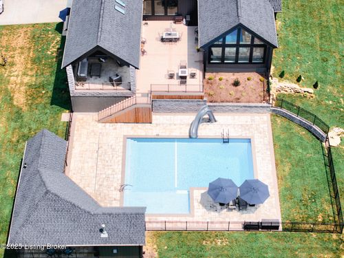 199 Allen Pl E, Taylorsville, KY, 40071-9243 | Card Image