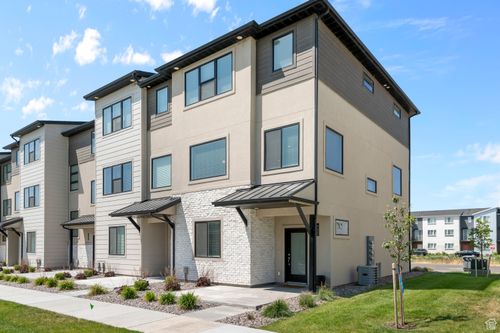 452 S 900 W, American Fork, UT, 84003-5651 | Card Image