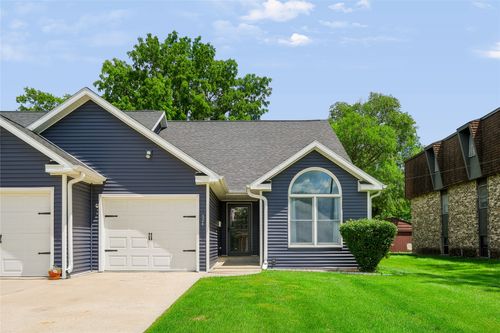 524 E 3rd St S, Newton, IA, 50208-4744 | Card Image