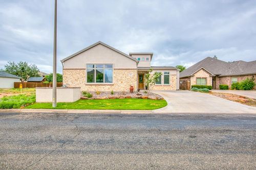 2118 Valleyview Dr, San Angelo, TX, 76904-8796 | Card Image