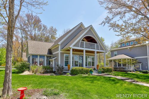 475 Lake Shore Dr, South Haven, MI, 49090-8602 | Card Image