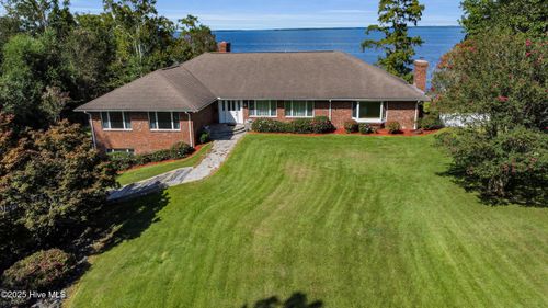 110 Balboa Ct, New Bern, NC, 28560-8418 | Card Image