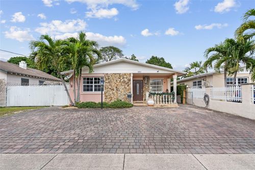 5951 Sw 4th St, Miami, FL, 33144-3324 | Card Image