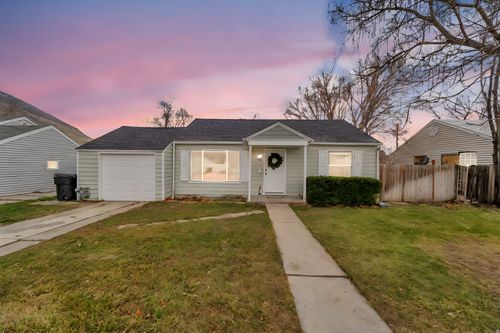 864 E 200 N, Provo, UT, 84606-3305 | Card Image