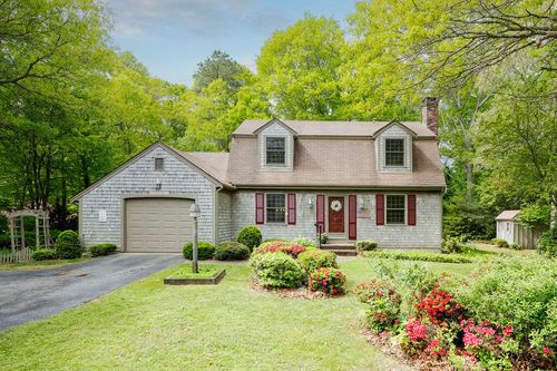 31 Woodridge Rd, East Sandwich, MA, 02537-1623 | Card Image