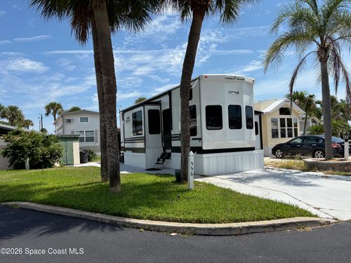 451-556 Pier Ln, Melbourne Beach, FL, 32951-4267 | Card Image