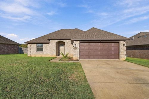 5209 Rainer Drive, Jacksonville, AR, 72076 | Card Image