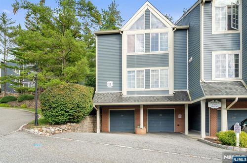 304 Sturbridge Ct, Ramsey, NJ, 07446-1262 | Card Image
