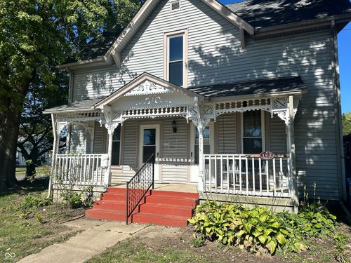 714 W Washington St, Shelbyville, IN, 46176-1037 | Card Image
