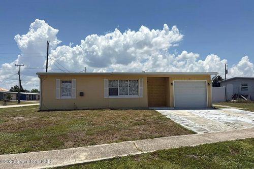 611 Floral Ln, PORT CHARLOTTE, FL, 33952-8338 | Card Image