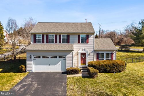 4 Mckean Cir, WEST GROVE, PA, 19390-9760 | Card Image