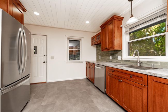 811 Thomas St, House other with 3 bedrooms, 2 bathrooms and null parking in Plainwell MI | Image 15
