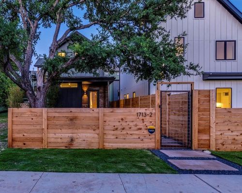 bldg-2-1713 E M Franklin Ave, Austin, TX, 78721-1171 | Card Image