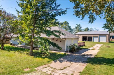 Front of home with huge shop building in back | Image 2