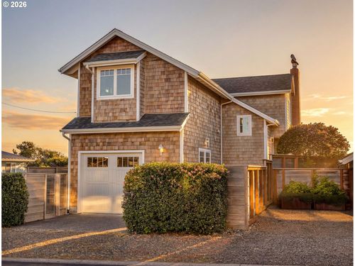 393 Beach St, Manzanita, OR, 97130-9002 | Card Image