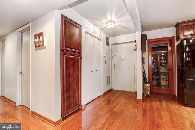 APT-102 - 1 Lucan Ct, Condo with 2 bedrooms, 2 bathrooms and null parking in LUTHERVILLE TIMONIUM MD | Image 4