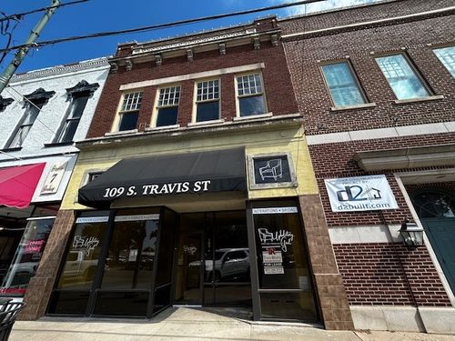 109 S Travis St, Sherman, TX, 75090-5928 | Card Image